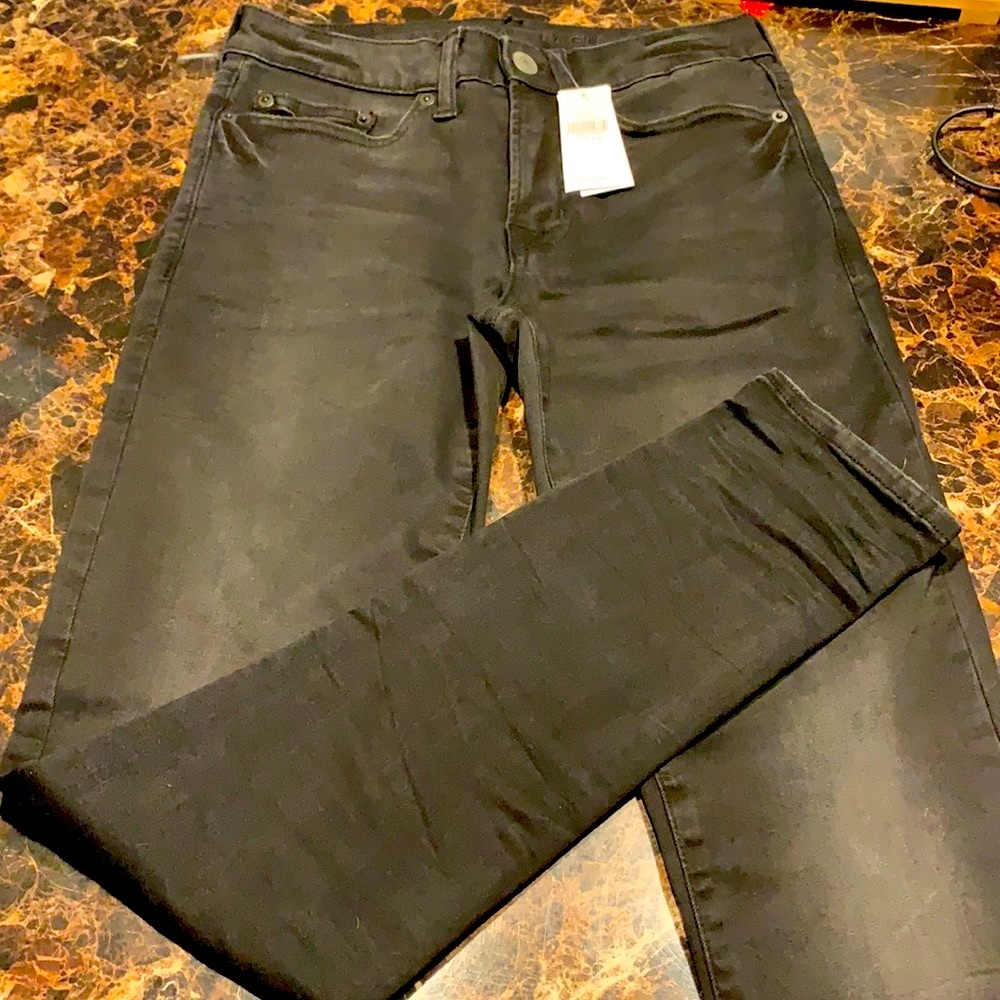 American Eagle Black Jeans. 26x30. NWT